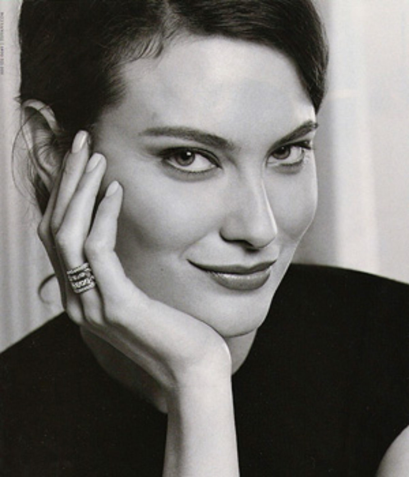 shalom-harlow-biography-northernstars-ca