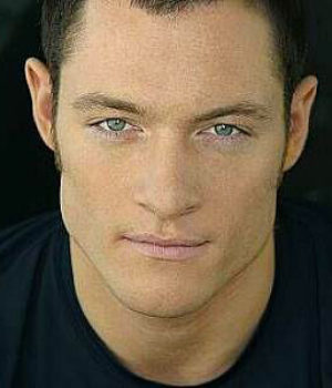 Next photo of Tahmoh Penikett